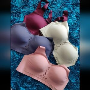 Victoria secret sports bras 32d